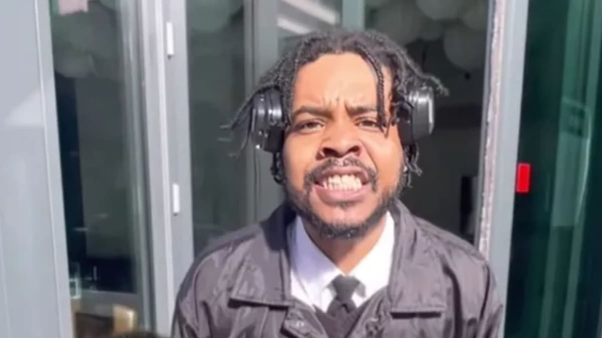 Video: Guardia de seguridad afroamericano agrede a repartidores latinos en Estados Unidos