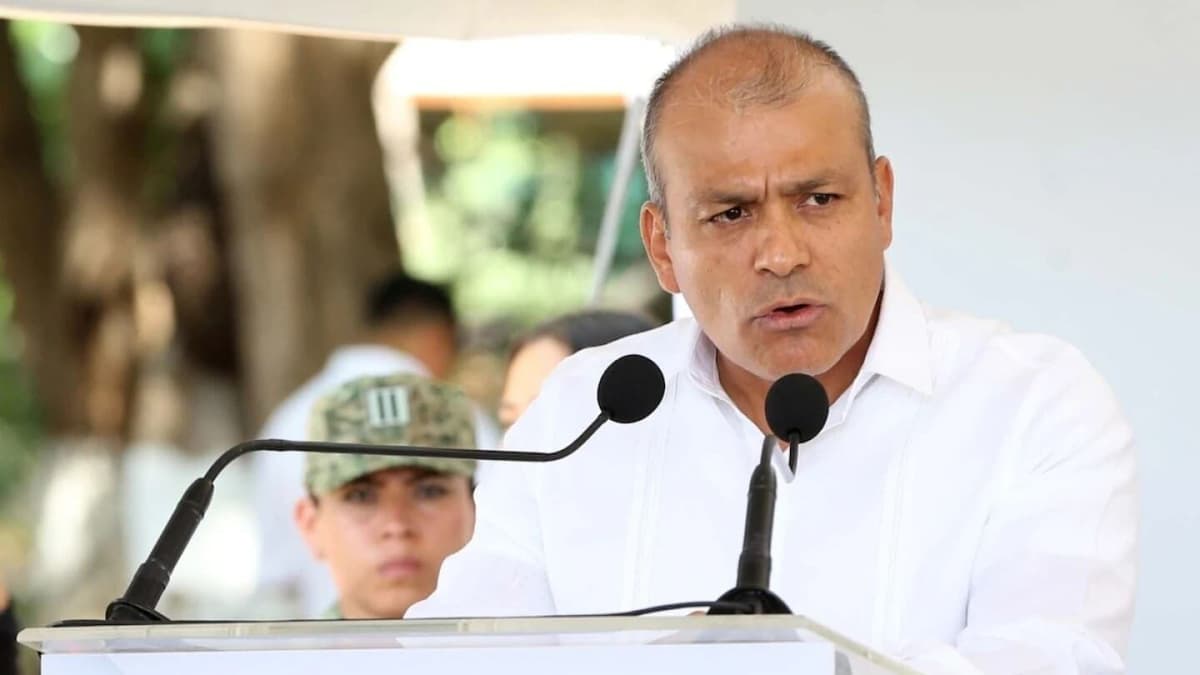 Renuncia José Barajas Mejía, fiscal general de Tabasco