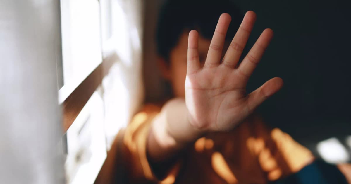 Detienen en Edomex a hombre que mantenía en esclavitud a un niño de 10 años