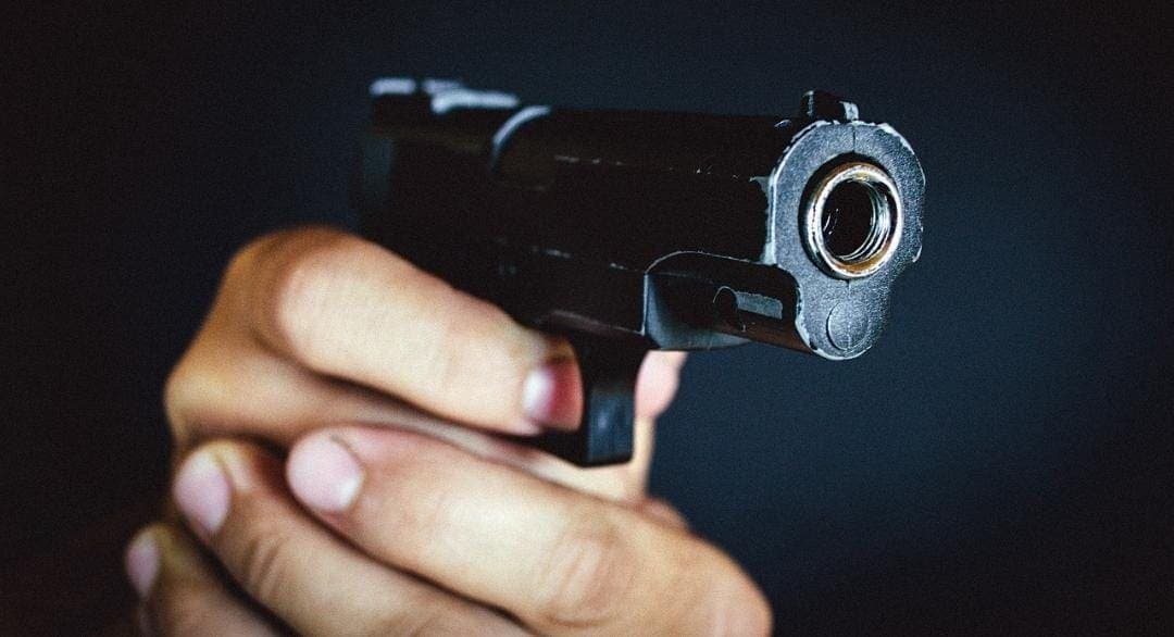 Diputados aprueban reforma para que personal de CFE, Pemex y el SAT pueda portar armas