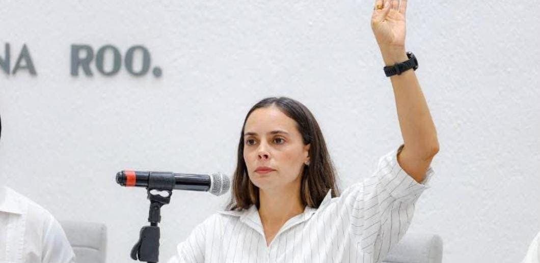 Destacan a Ana Paty Peralta por sanciones ejemplares contra policías corruptos de Cancún