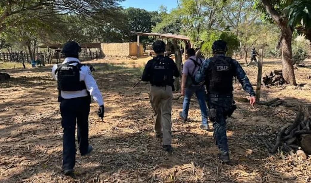 Hallan tres cuerpos de jóvenes con señales de tortura en Chiapas