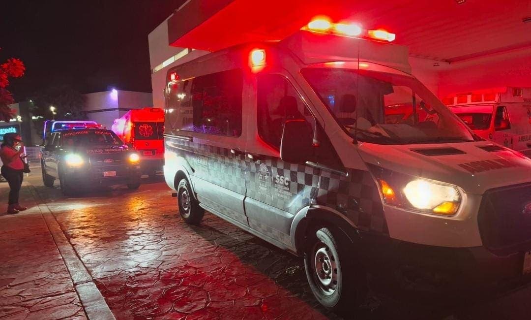 Más violencia; disparan contra un hombre en la 259 de Cancún y hallan a un "tableado" en El Crucero