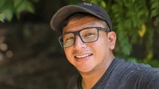 Muere un futbolista electrocutado instalando un cable de internet en Honduras