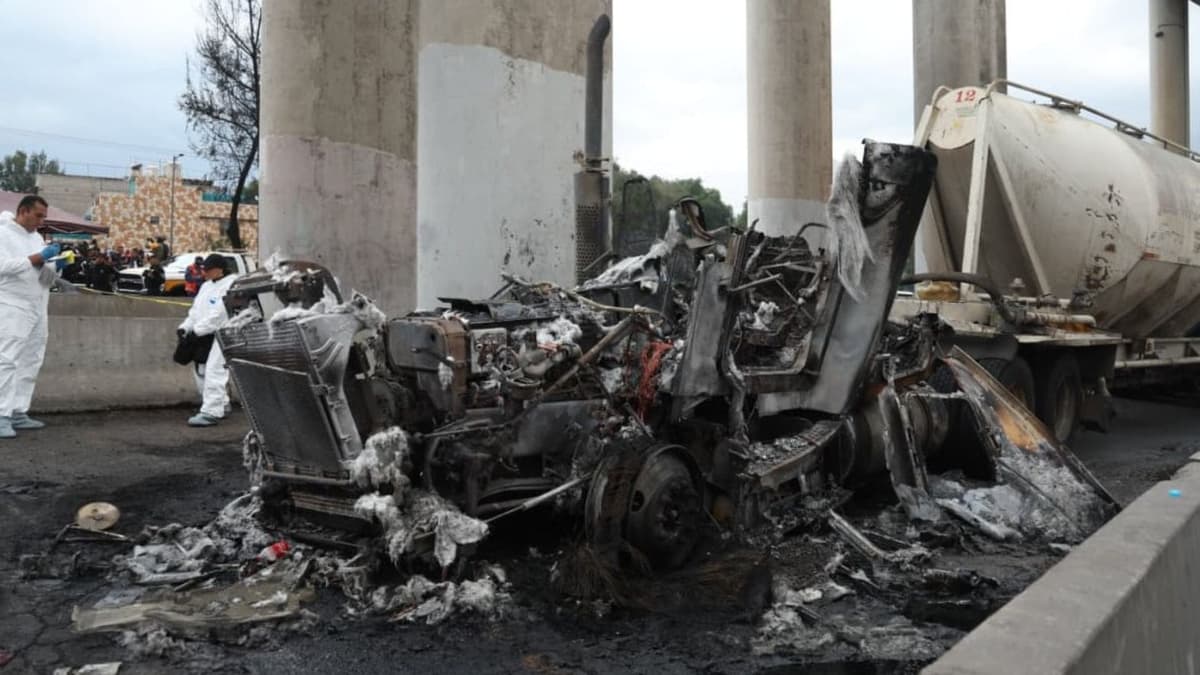 Accidente en Iztapalapa, CDMX deja tres muertos y 70 heridos; pipa de gas no contaba con seguro