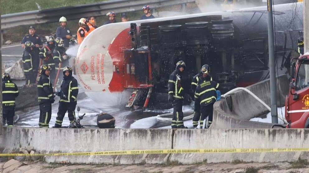Explosión de pipa en Puente de La Concordia fue por falta de pericia del conductor: Fiscalía CDMX