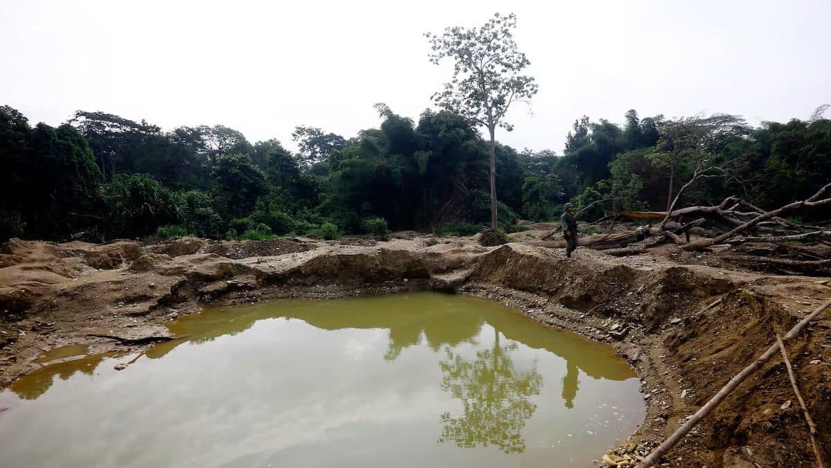 Video: Mueren al menos 14 personas tras el colapso de una mina en Venezuela