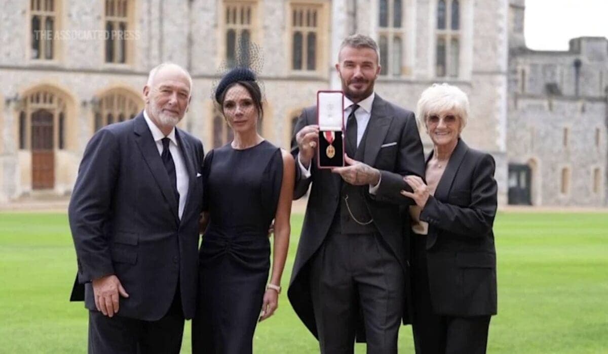 Video:David Beckham recibe título de caballero por el rey Carlos III