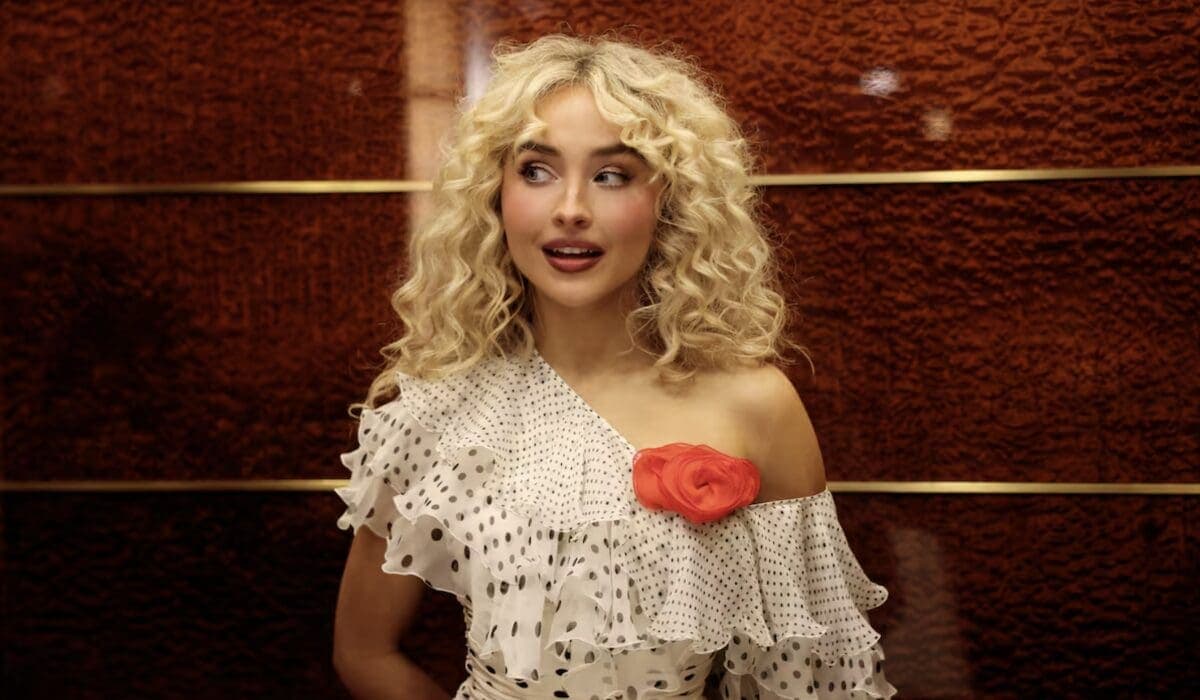 Sabrina Carpenter será Alicia en la reinterpretación musical del País de las Maravillas
