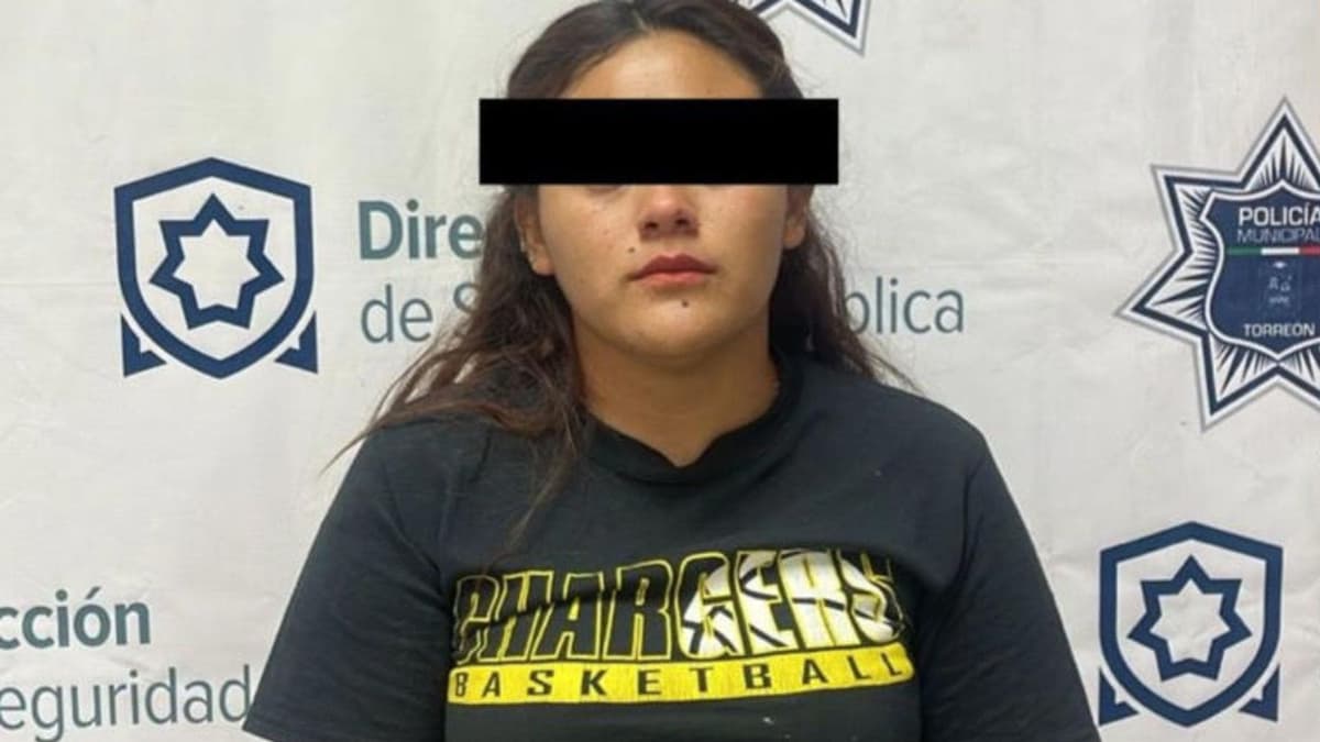 Detienen a mujer por golpear a su esposo tras pedirle que le entregara su celular en Torreón, Coahuila
