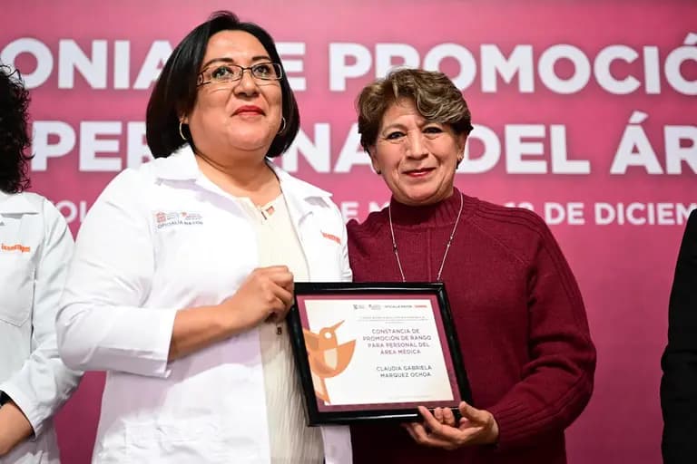 Reconoce Gobernadora Delfina Gómez amplia trayectoria y vocación de servicio de personal médico del ISSEMYM con promociones laborales