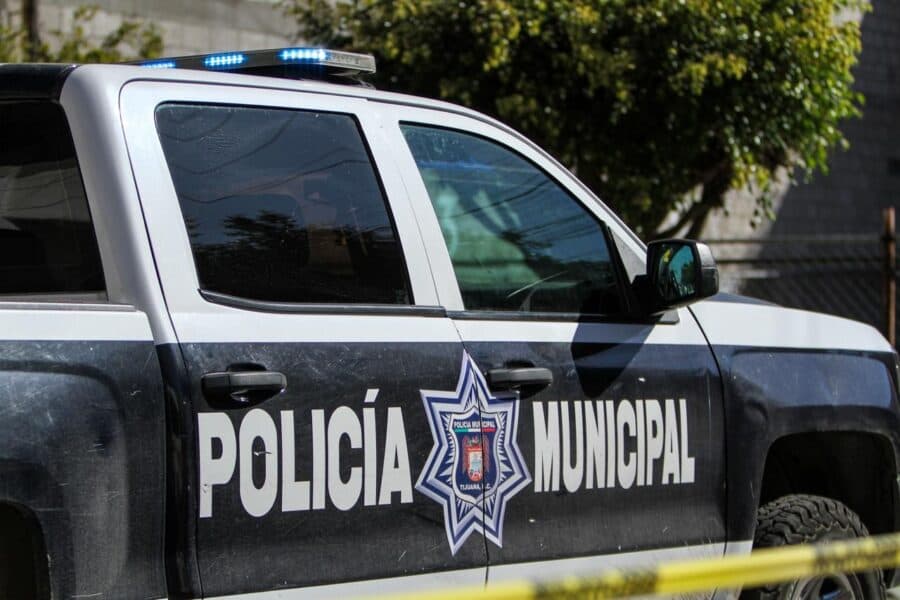 Aseguran a estudiante por portación de arma de fuego en secundaria de Tijuana, Baja California