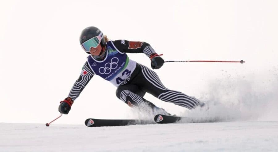 Descalifican a mexicana Sarah Schleper de los Juegos Olímpicos de Invierno por el tamaño de sus esquís
