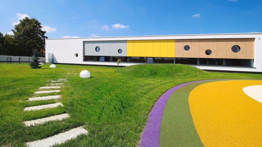 Maestra de jardín de niños confiesa consumir cocaína durante su jornada laboral en Wisconsin, Estados Unidos