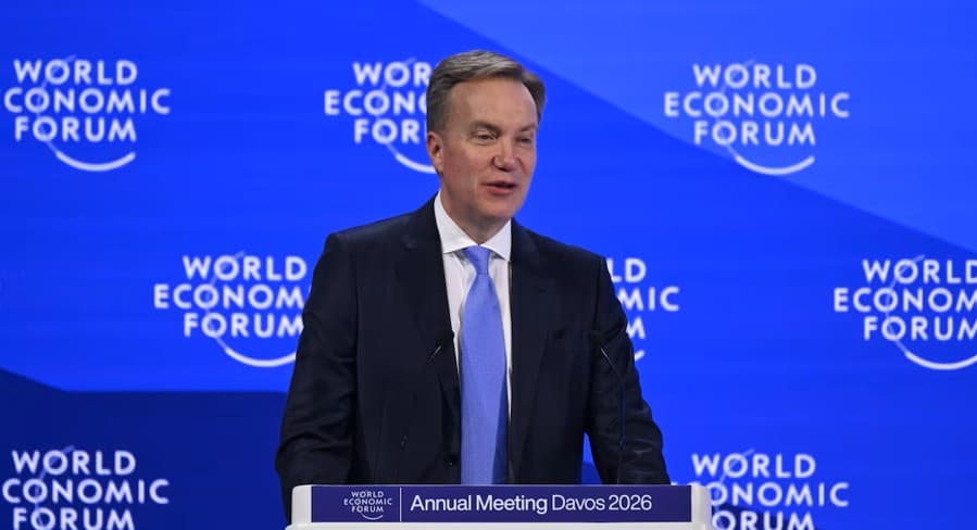 Dimite presidente del Foro Económico Mundial por ser relacionado con el caso de Jeffrey Epstein