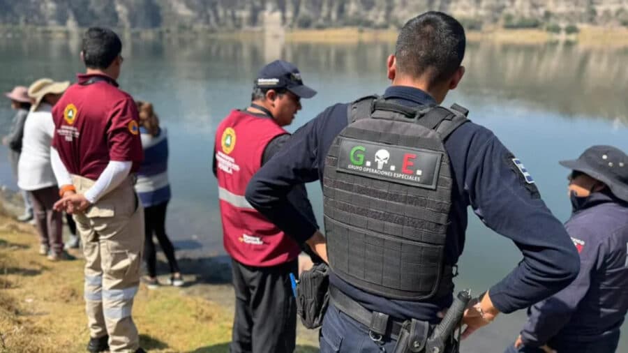 Mujer muere ahogada en una laguna en Puebla