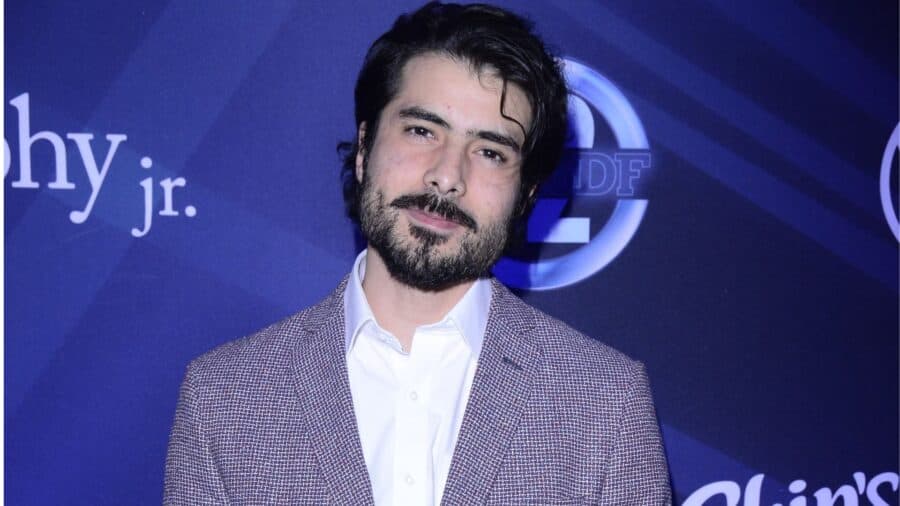 Actor José Ángel Bichir se arroja del tercer piso de su departamento en CDMX