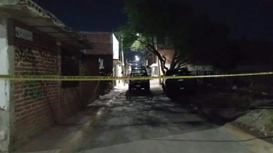 Acusan a joven de 17 años de asesinar a su pareja dentro de una vivienda en León, Guanajuato